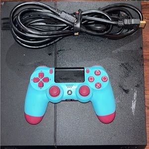Ps4 wit everything and controller